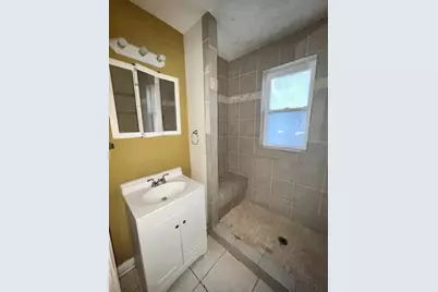913 N Kedvale Avenue, Chicago, IL 60651 - Photo 12