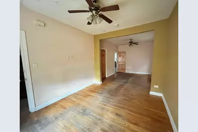 913 N Kedvale Avenue, Chicago, IL 60651 - Photo 8