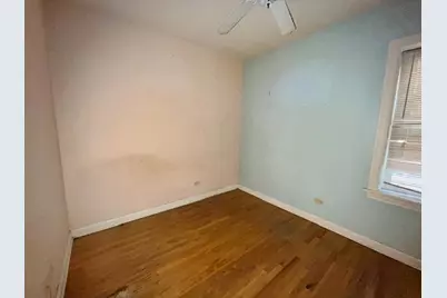 913 N Kedvale Avenue, Chicago, IL 60651 - Photo 10
