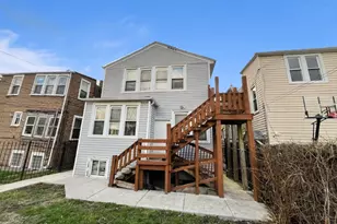 913 N Kedvale Ave, Chicago, IL 60651 - Photo 6