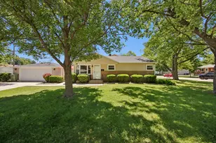 16841 Willow Ln Dr, Tinley Park, IL 60477 - Photo 2