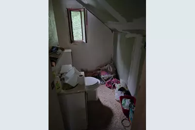 1027 Ridge Avenue, Rockford, IL 61103 - Photo 10