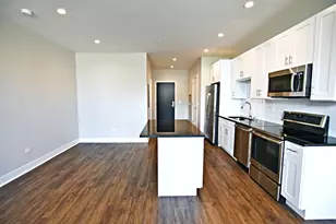 3833 N Broadway St, Chicago, IL 60613 - Photo 4