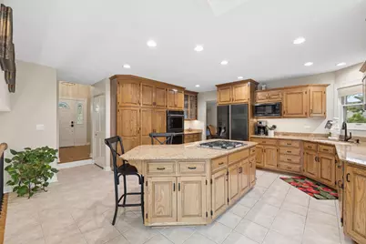 449 Farnham Lane, Wheaton, IL 60189 - Photo 8
