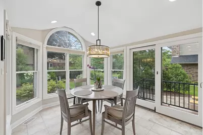 449 Farnham Lane, Wheaton, IL 60189 - Photo 6