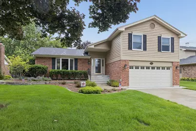 449 Farnham Lane, Wheaton, IL 60189 - Photo 1