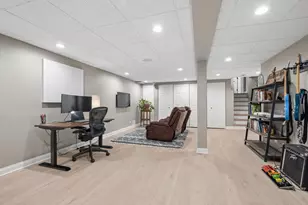 449 Farnham Ln, Wheaton, IL 60189 - Photo 22