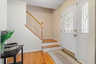 2025 Ivy Ct, Schaumburg, IL 60194 - Photo 6
