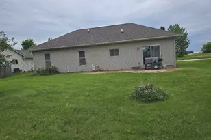 1885 Anne Ln, Morris, IL 60450 - Photo 6