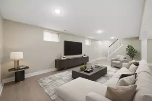 258 E 107th St, Chicago, IL 60628 - Photo 16
