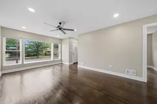 258 E 107th St, Chicago, IL 60628 - Photo 6