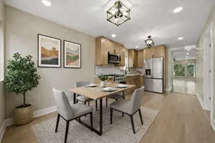 258 E 107th St, Chicago, IL 60628 - Photo 10