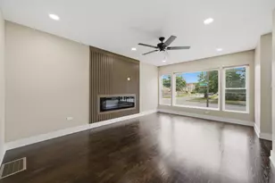 258 E 107th St, Chicago, IL 60628 - Photo 4