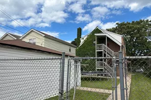 9114 S Ellis Ave, Chicago, IL 60619 - Photo 2