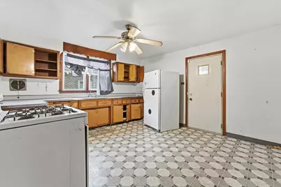 9114 S Ellis Avenue, Chicago, IL 60619 - Photo 8