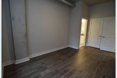 3833 N Broadway Street #317, Chicago, IL 60613 - Photo 6