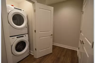 3833 N Broadway Street #317, Chicago, IL 60613 - Photo 4