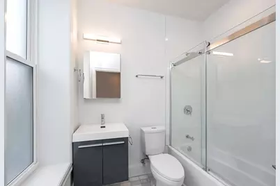 1241 N Bosworth Avenue #2, Chicago, IL 60642 - Photo 8