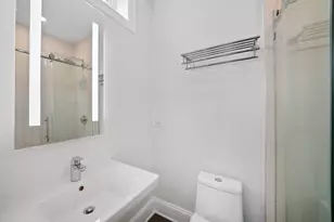 1241 N Bosworth Ave, Chicago, IL 60642 - Photo 10