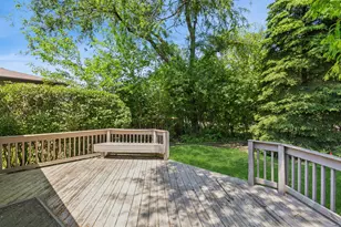 2214 Hamilton Ln, Darien, IL 60561 - Photo 16