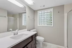 2214 Hamilton Ln, Darien, IL 60561 - Photo 10
