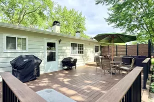 99 Circle Dr E, Montgomery, IL 60538 - Photo 4