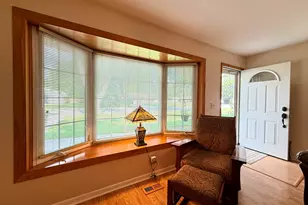 99 Circle Dr E, Montgomery, IL 60538 - Photo 10