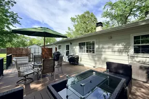 99 Circle Dr E, Montgomery, IL 60538 - Photo 6
