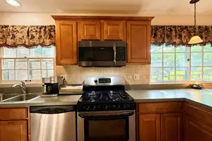 99 Circle Dr E, Montgomery, IL 60538 - Photo 16