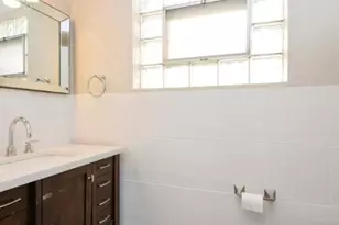 134 Callan Ave, Evanston, IL 60202 - Photo 10