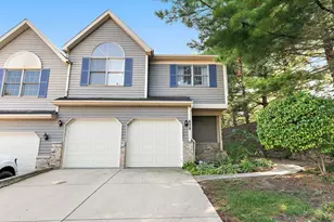 609 River Bluff Dr, Carpentersville, IL 60110 - Photo 1