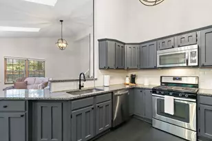 609 River Bluff Dr, Carpentersville, IL 60110 - Photo 12