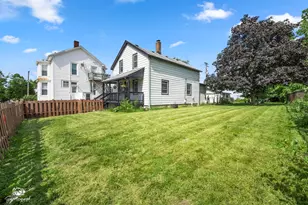 116 N Hickory St, Joliet, IL 60435 - Photo 2