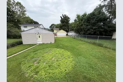2108 20th Avenue, Rockford, IL 61104 - Photo 4