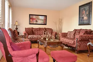 2926 195th St, Lynwood, IL 60411 - Photo 4