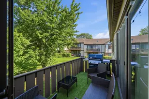 1251 Williamsburg Dr, Schaumburg, IL 60193 - Photo 20