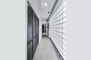308 W Evergreen Ave, Chicago, IL 60610 - Photo 10