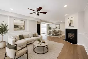 308 W Evergreen Ave, Chicago, IL 60610 - Photo 2