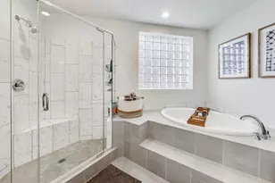 308 W Evergreen Ave, Chicago, IL 60610 - Photo 14