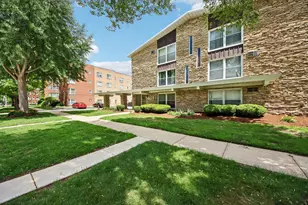 414 S Scoville Ave, Oak Park, IL 60302 - Photo 1