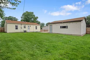 401 Kenyon Ave, Romeoville, IL 60446 - Photo 22