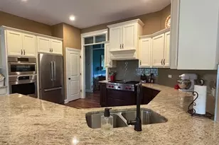 1725 Beazley Dr, New Lenox, IL 60451 - Photo 4