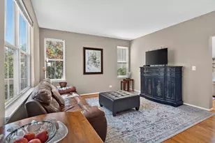 478 Peregrine Pkwy, Bartlett, IL 60103 - Photo 6
