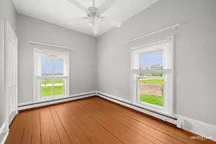 44W698 Scott Rd, Sugar Grove, IL 60554 - Photo 16