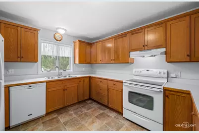 44W698 Scott Road, Sugar Grove, IL 60554 - Photo 6