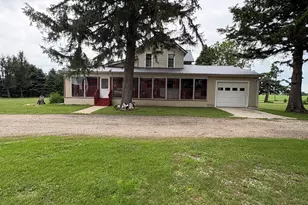 2563 Gurler Rd, Rochelle, IL 61068 - Photo 2