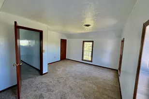 2563 Gurler Rd, Rochelle, IL 61068 - Photo 26