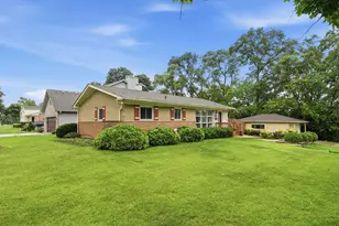 25 E Wilson Ave, Lombard, IL 60148 - Photo 1