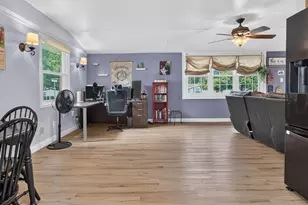 308 E Oak St, Downs, IL 61736 - Photo 10