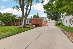 308 E Oak St, Downs, IL 61736 - Photo 32
